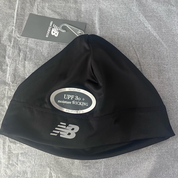 New Balance Lightweight Running/Athletic Hat, Beanie, New !
Final price! - Picture 6 of 8